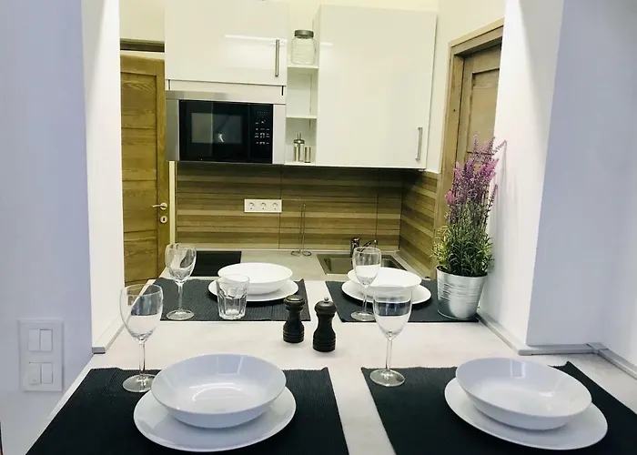 Heart With Free Private Parking Apartmán